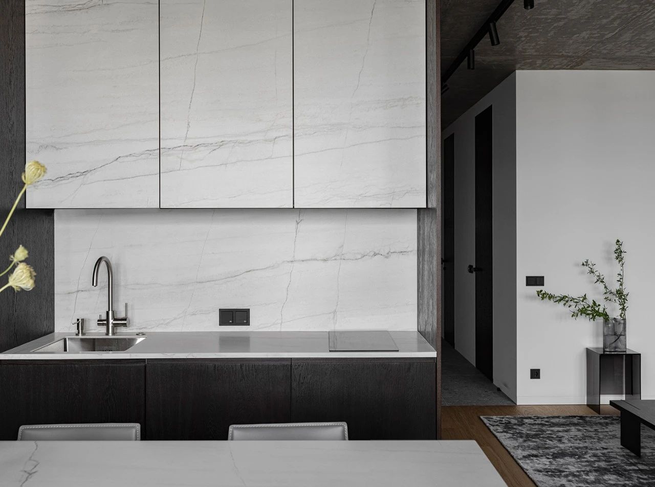 75㎡灰色简约空间设计丨Evgenia Mlynchik-15