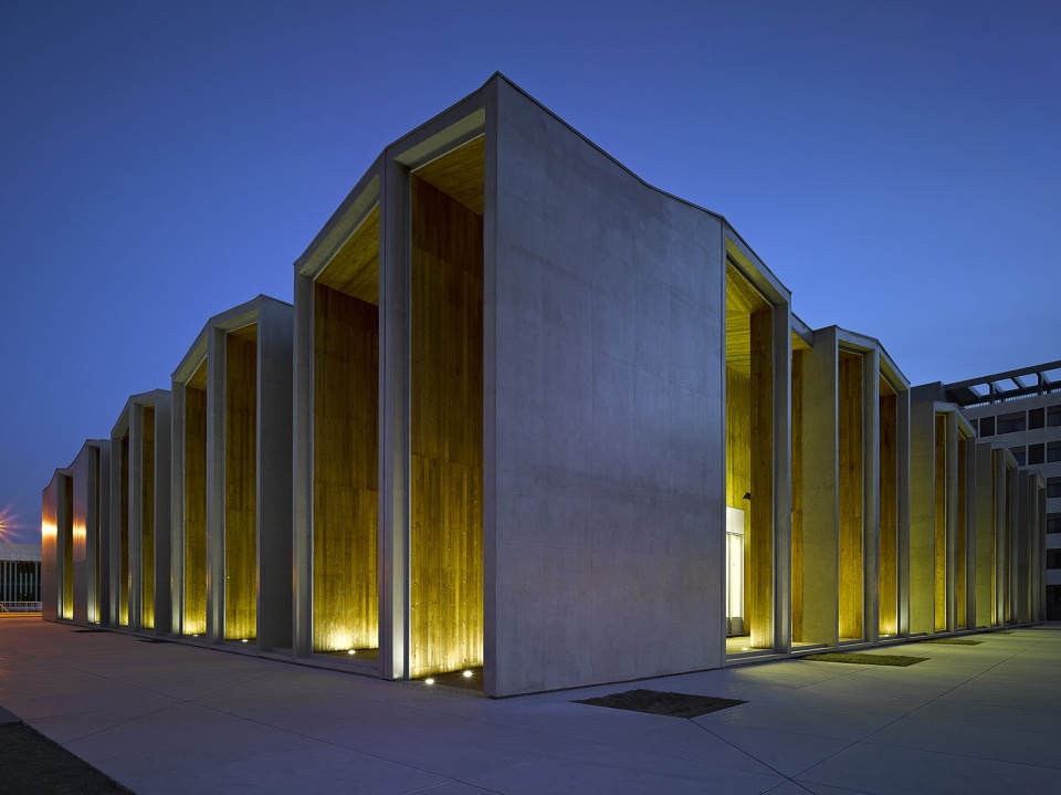 北京建筑大学新校区学生综合服务楼丨BIAD胡越工作室-37