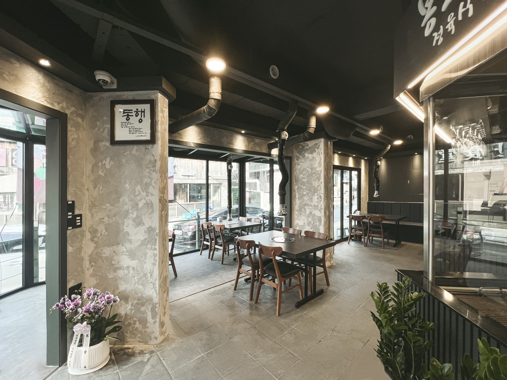 极简 30 度餐厅，温馨美食空间-4