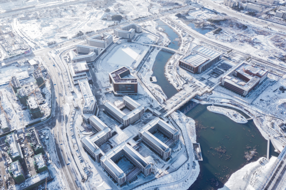 西区新城高级中学丨中国扬州丨华造设计-17