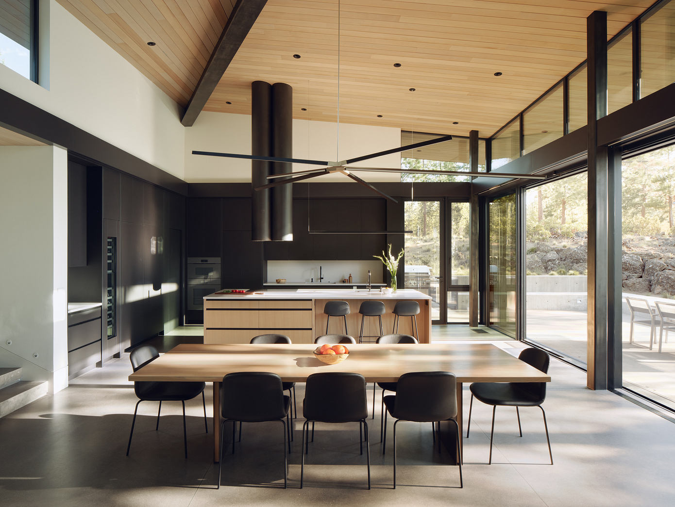 本德隐居处

注：Bend通常是一个地名，音译为本德 ，Hideaway意为隐居处、隐匿之地  丨美国本德丨Feldman Architecture-3