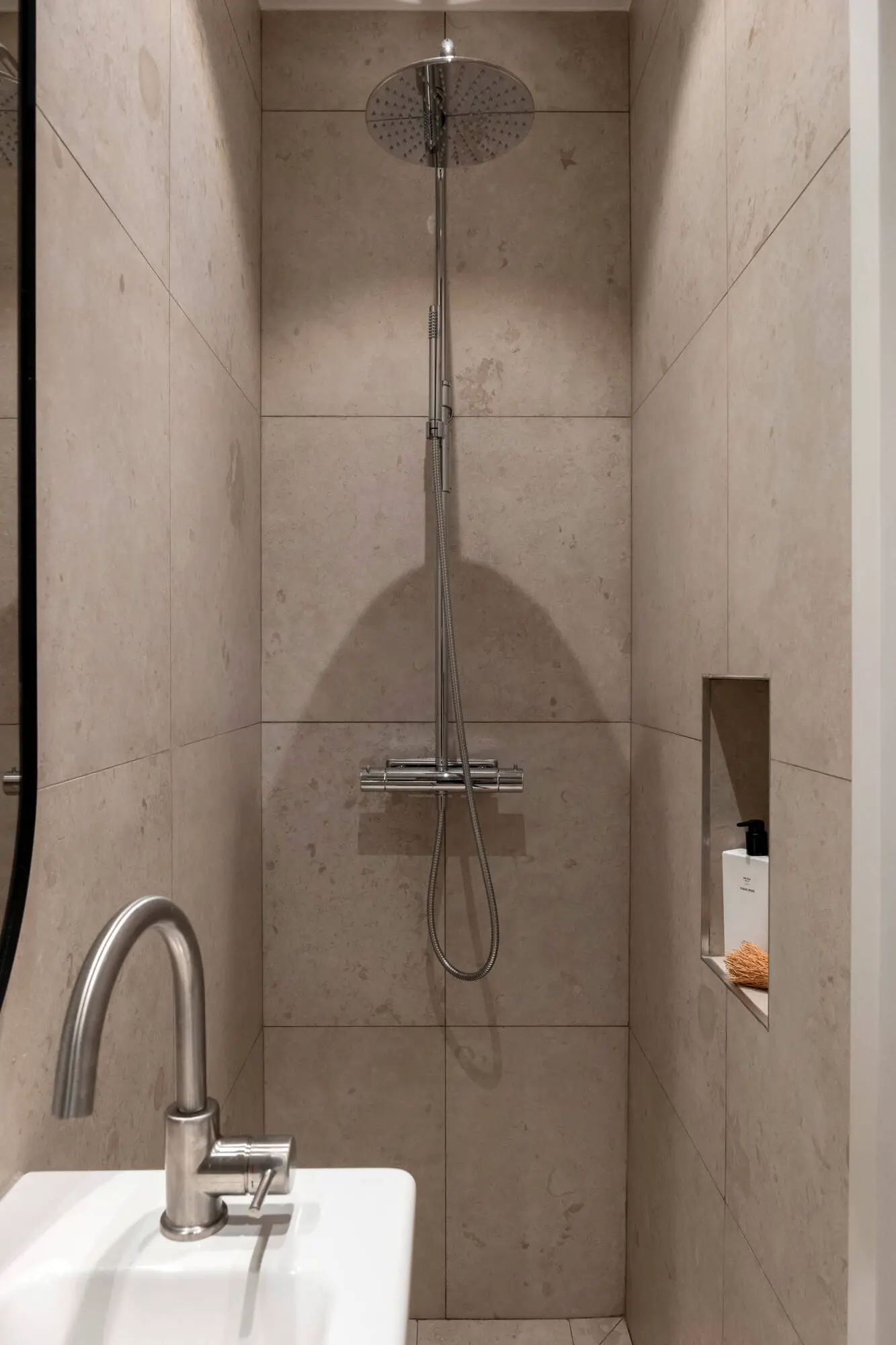 瑞典 33 平米公寓的南欧风情设计-15