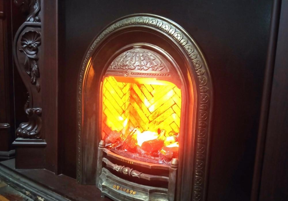 铸铁 3D 雾化电子壁炉，打造仿真火燃木砖砌炉膛的现代家居-14