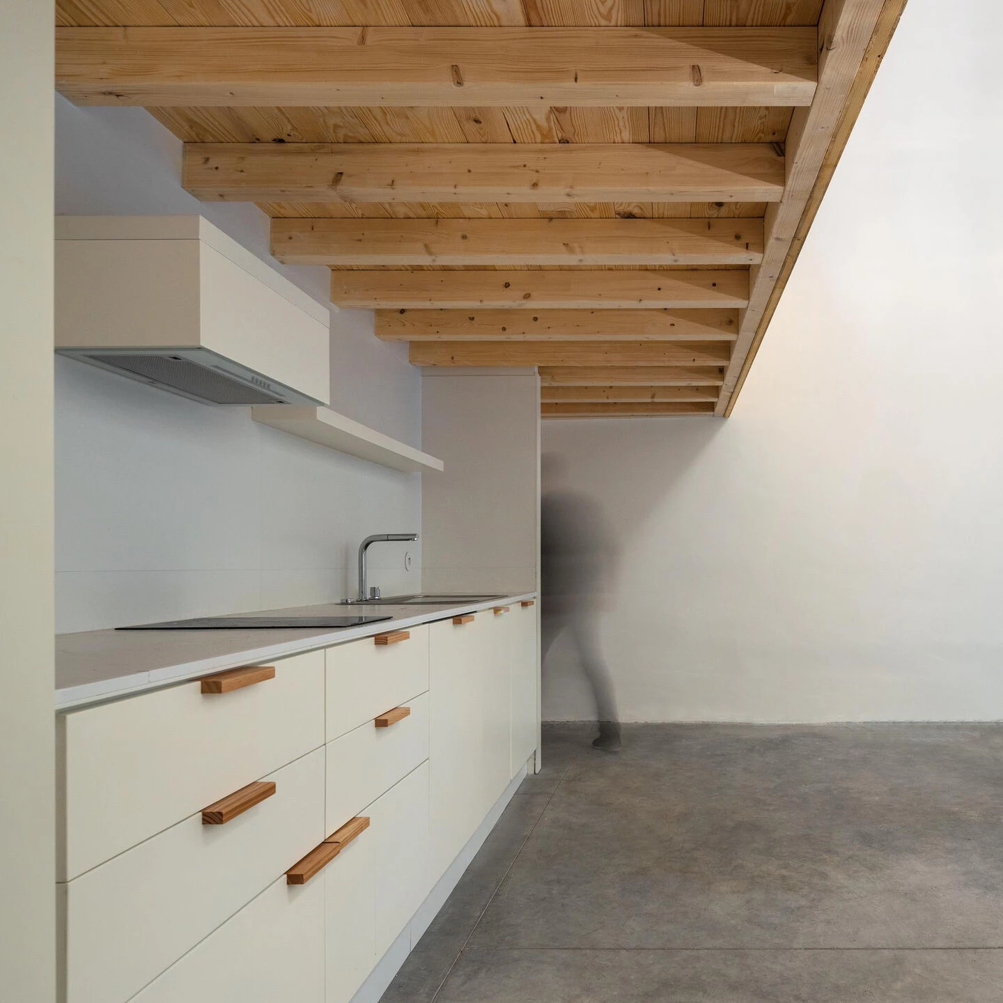 窗户的丨葡萄牙里斯本丨ATELIER CENTRAL Arquitectos-13