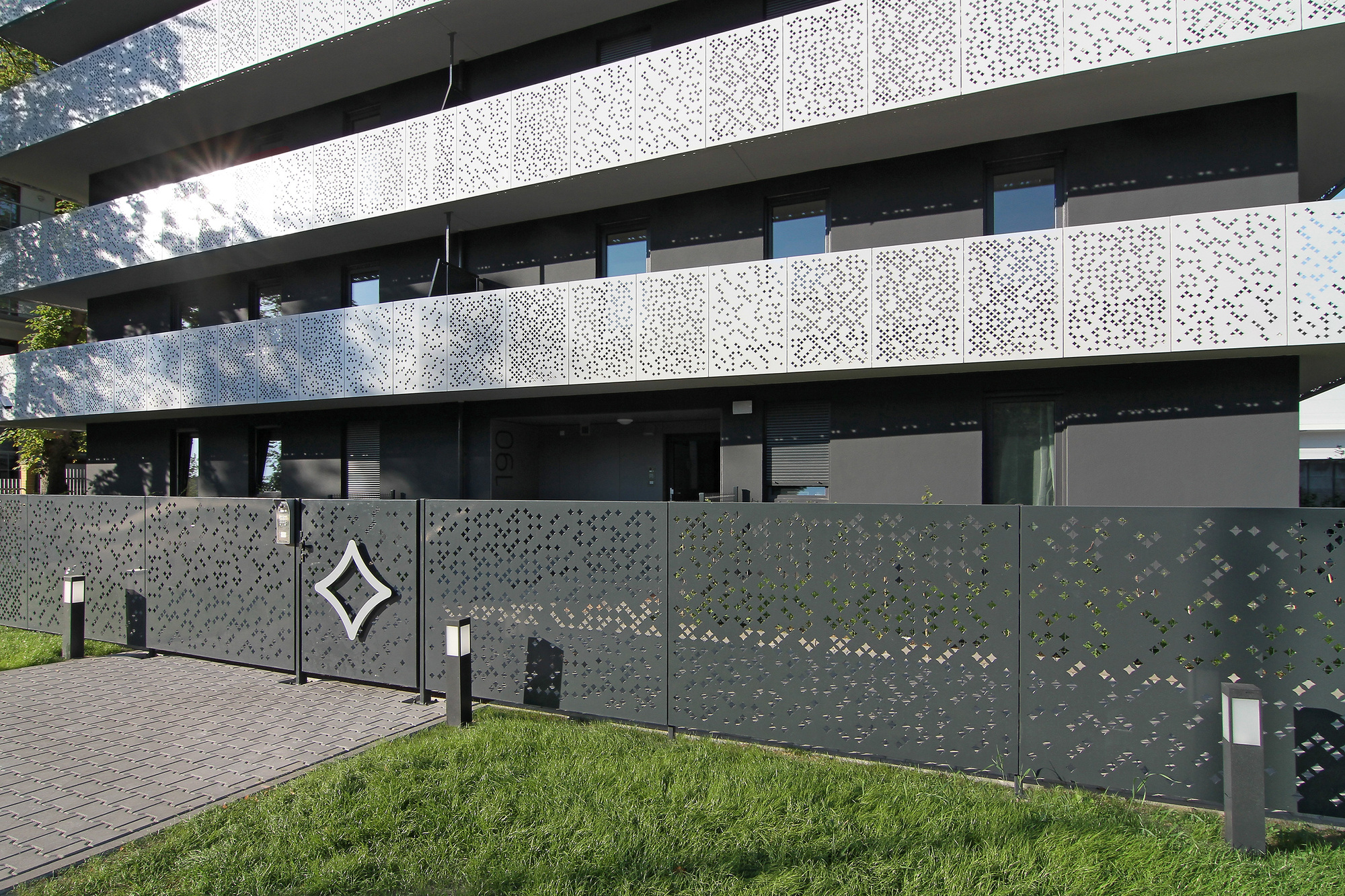 波兰 Neostudio Architekci 公寓建筑 | “高层露台”的多功能住宅设计-9