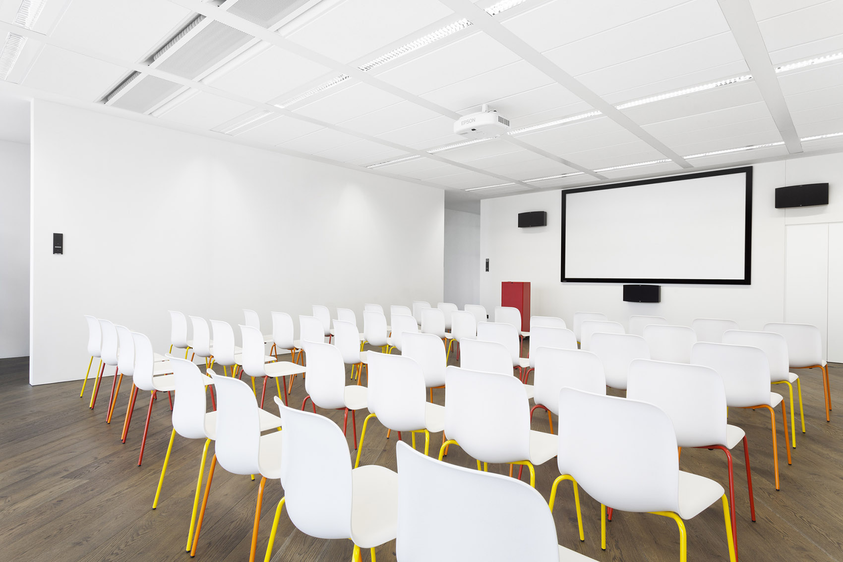 Avast总部办公室 ,布拉格 / VRTIŠKA • ŽÁK-87