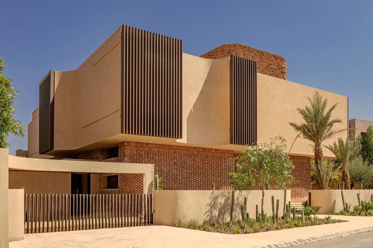 从陶土到光影,一座关于自然与秩序的住宅丨摩洛哥马拉喀什丨Studio BO-1