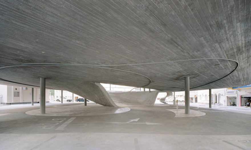 四栋停车楼,巴林丨巴林穆哈拉格丨Christian Kerez-16