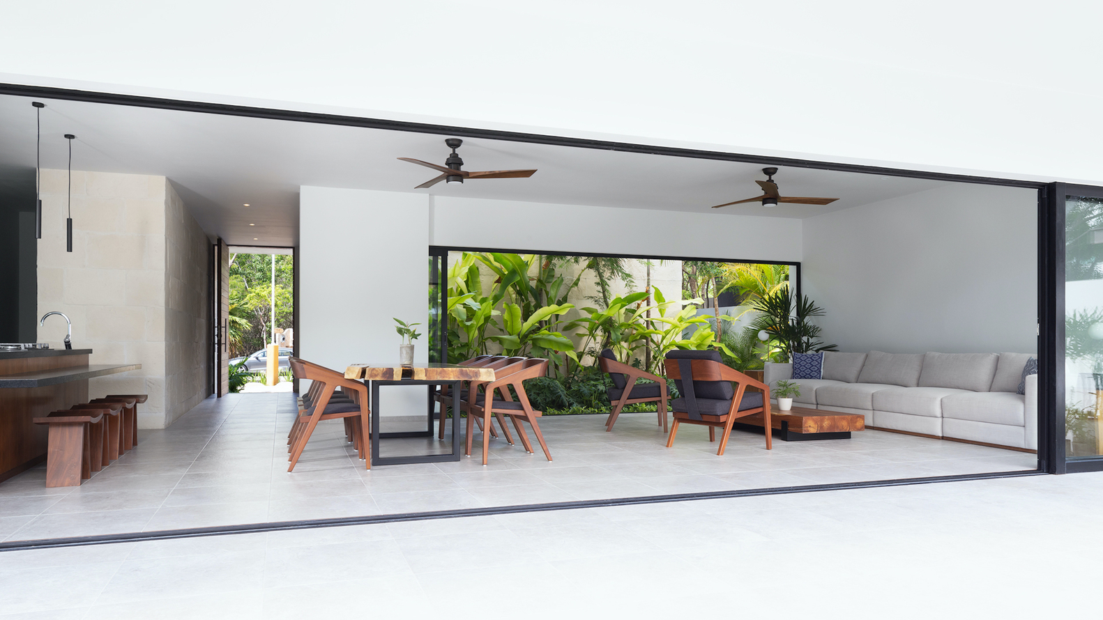 墨西哥 Golondrinas 34 号住宅——融入自然的室内外一体化设计-11