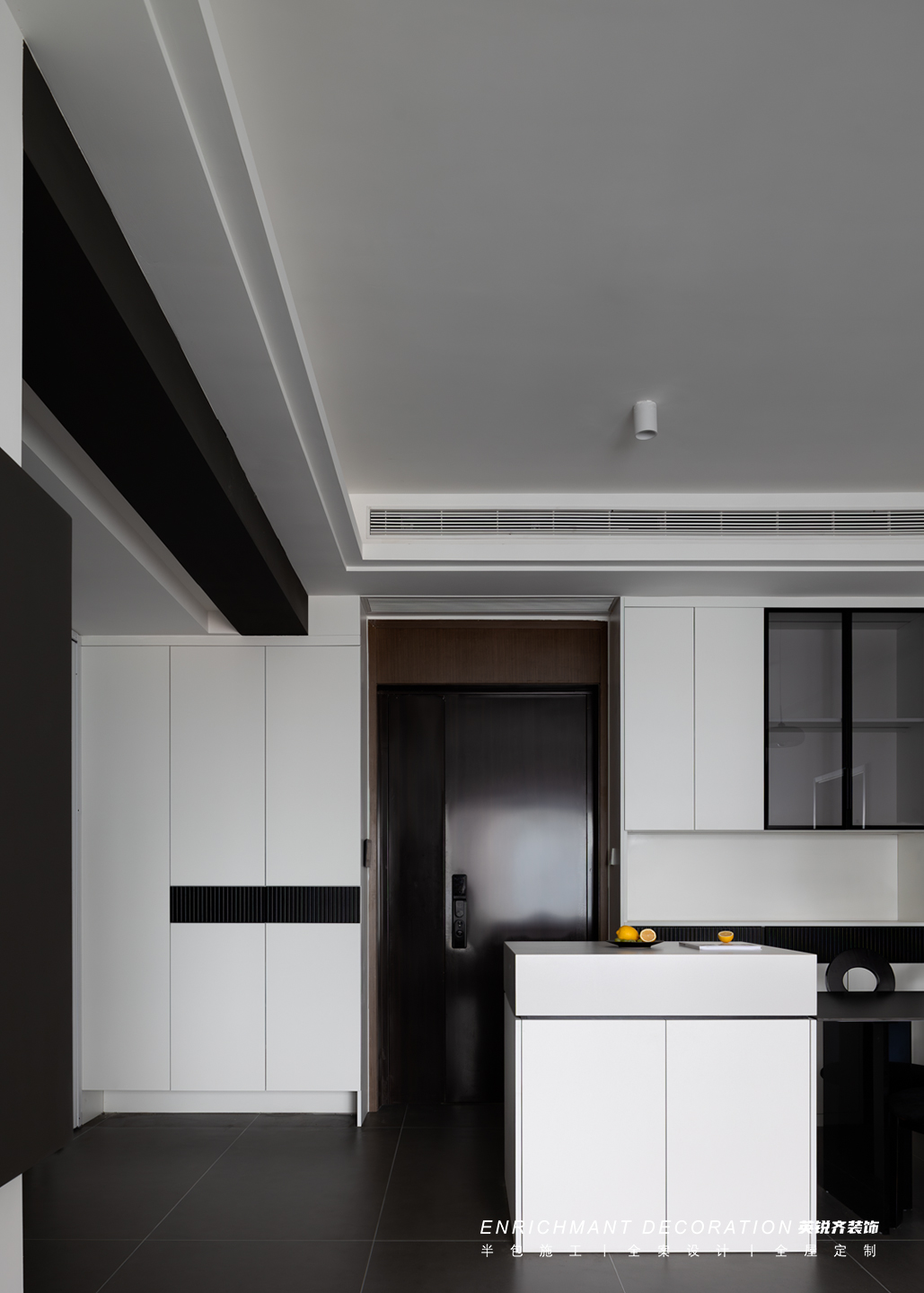 极致黑白丨易越-13