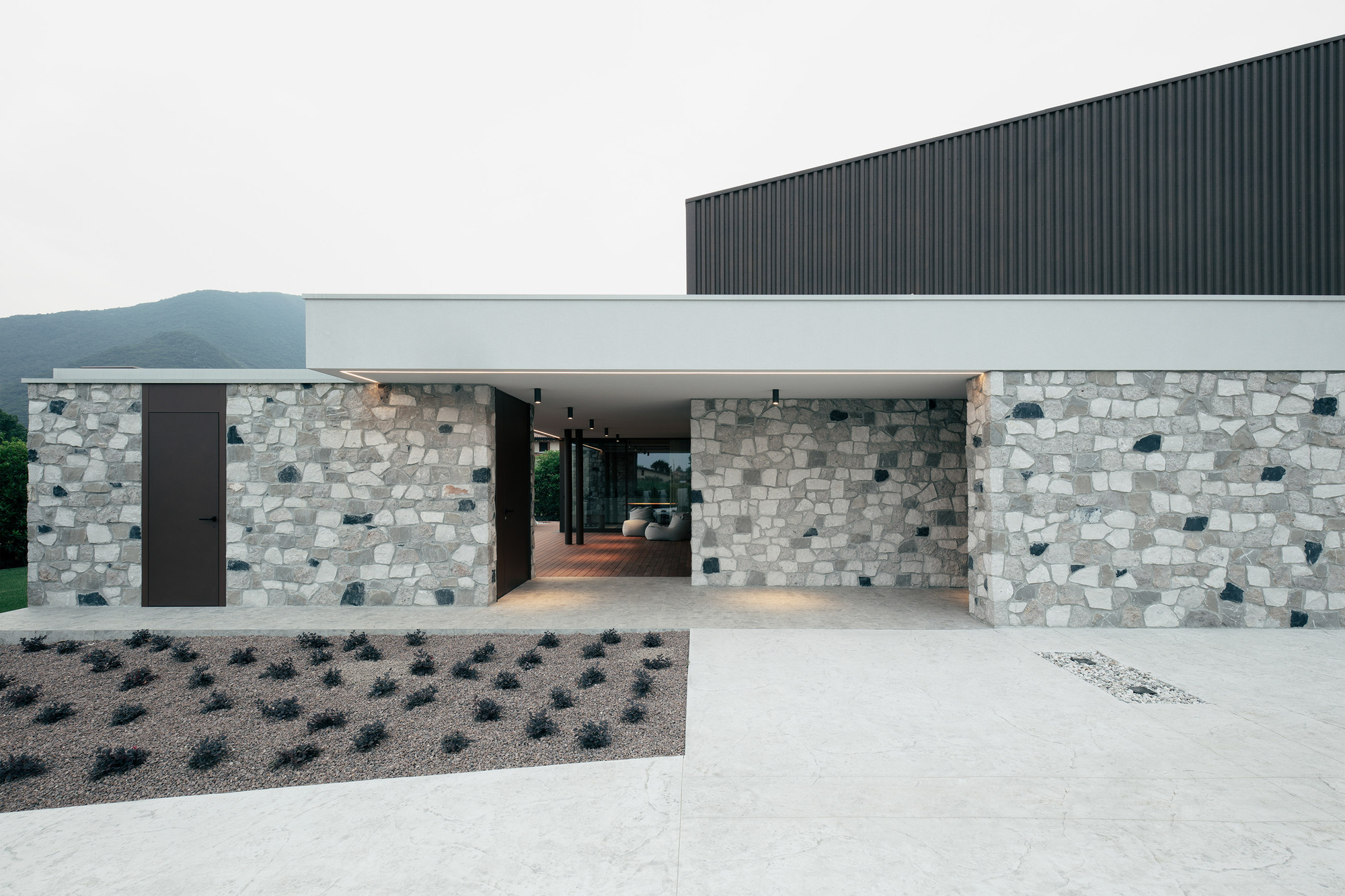 《豪斯医生》丨意大利丨Didonè Comacchio Architects-14