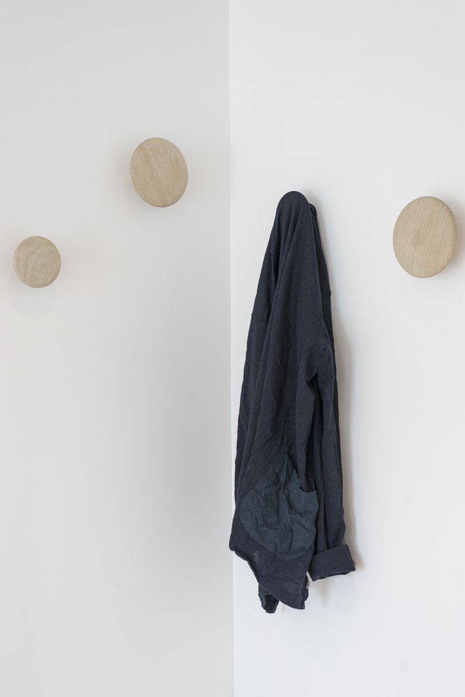 香港 780 平方英尺公寓的“少即多”设计理念-61