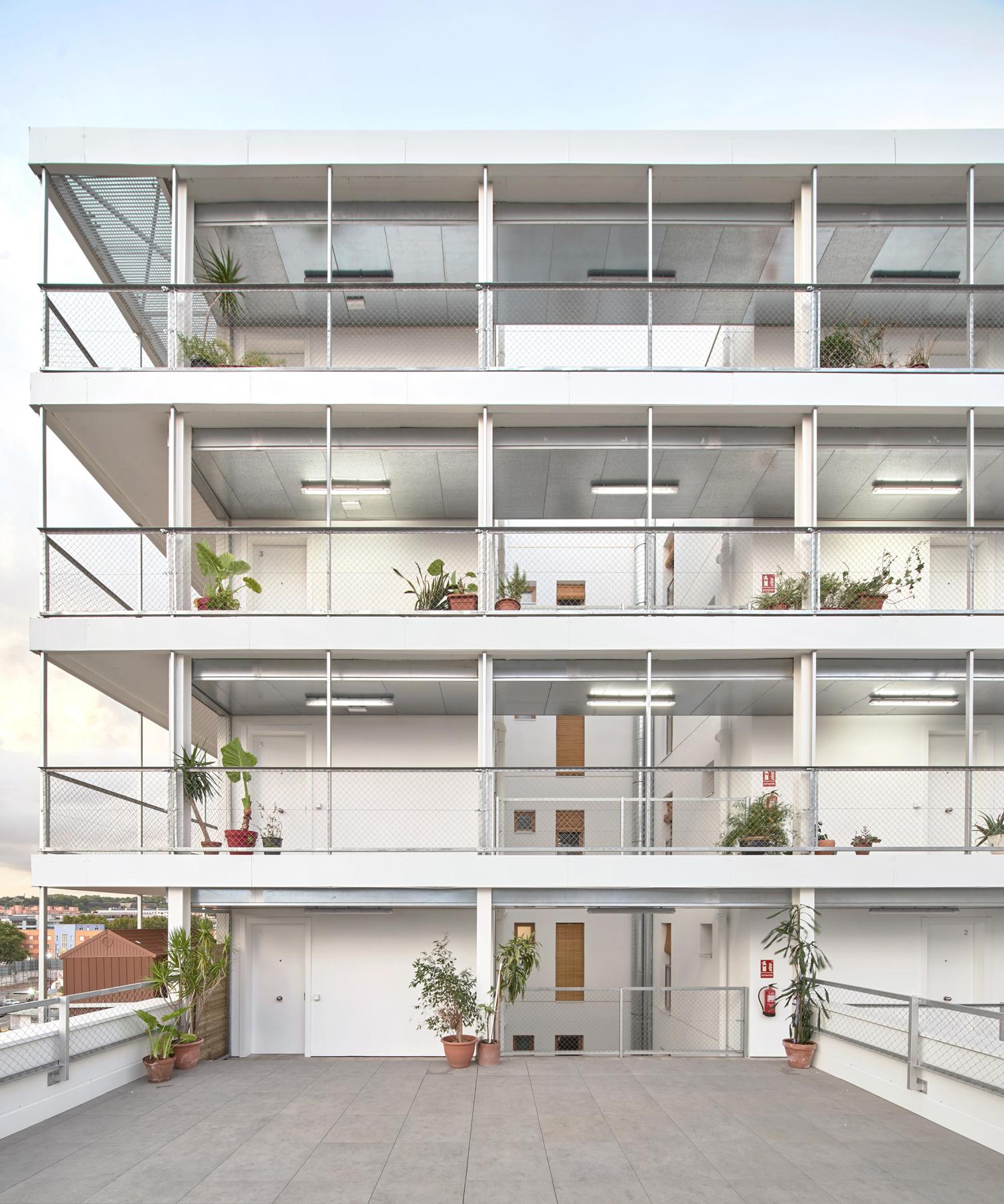 巴塞罗那"La Chalmeta"合作住宅丨西班牙巴塞罗那-9