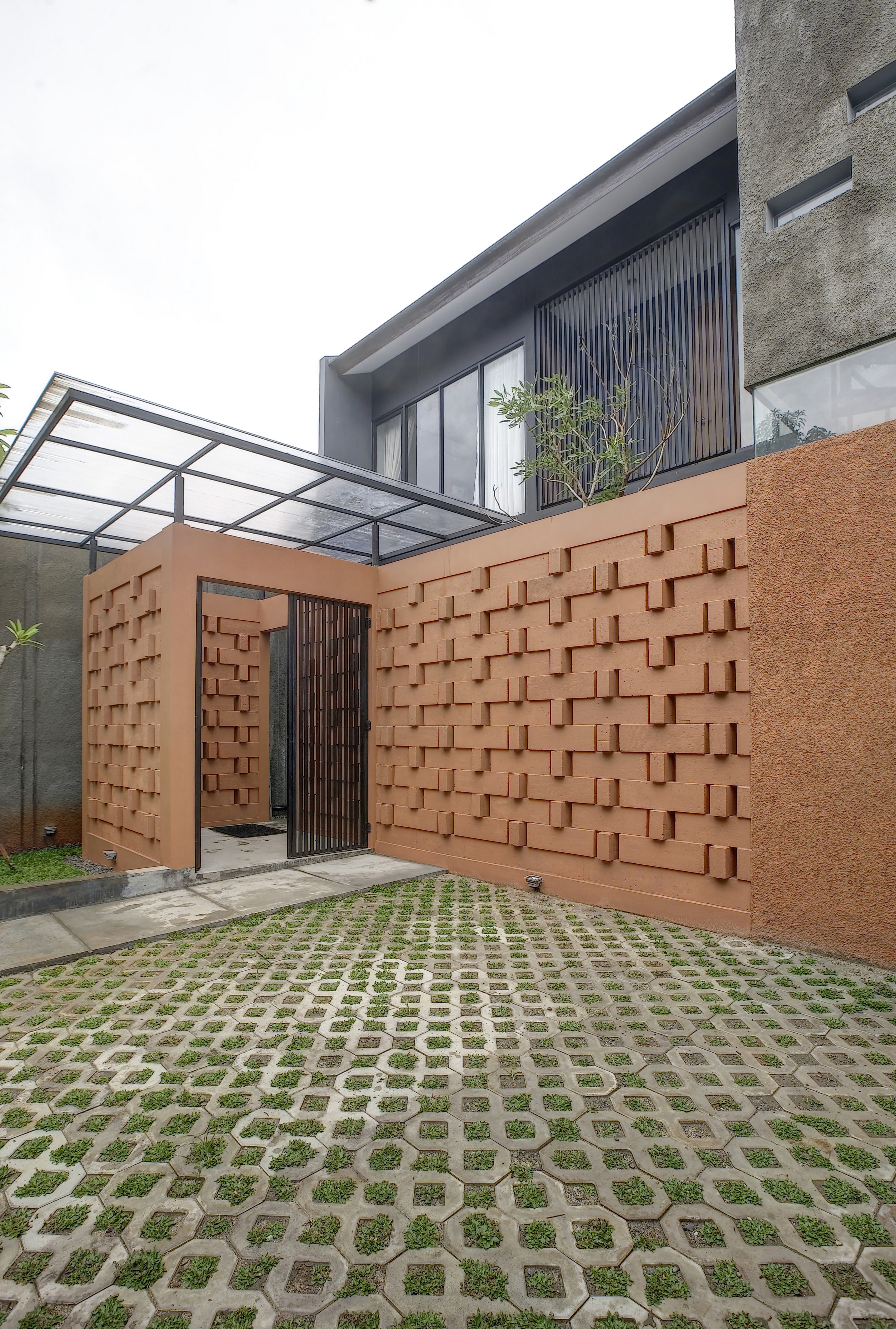 印尼西雅加达 150 平米砖房 | 轻质砖与混凝土的巧妙结合-49