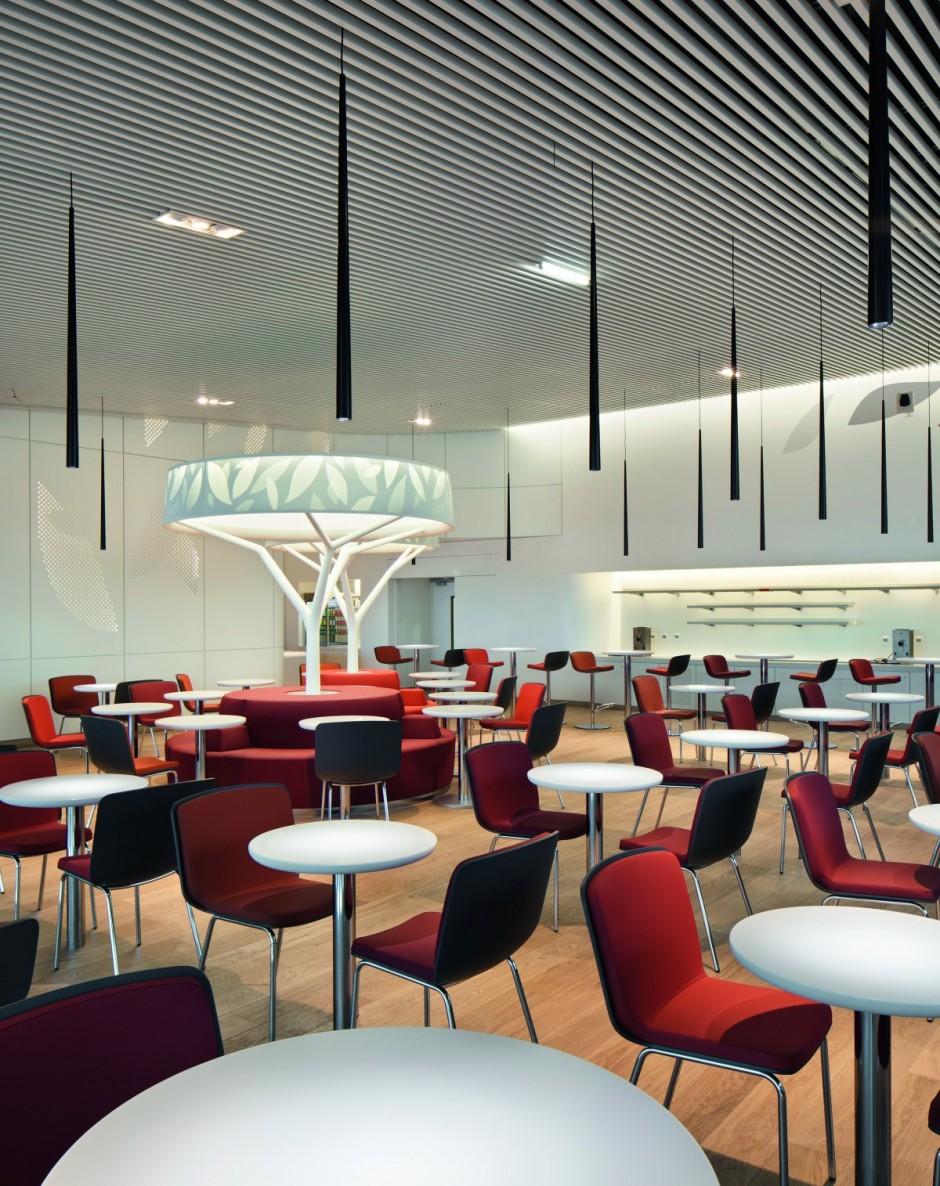 10 Spectacular Airport Lounges Around The Globe Impress With Their Unique Designs-31