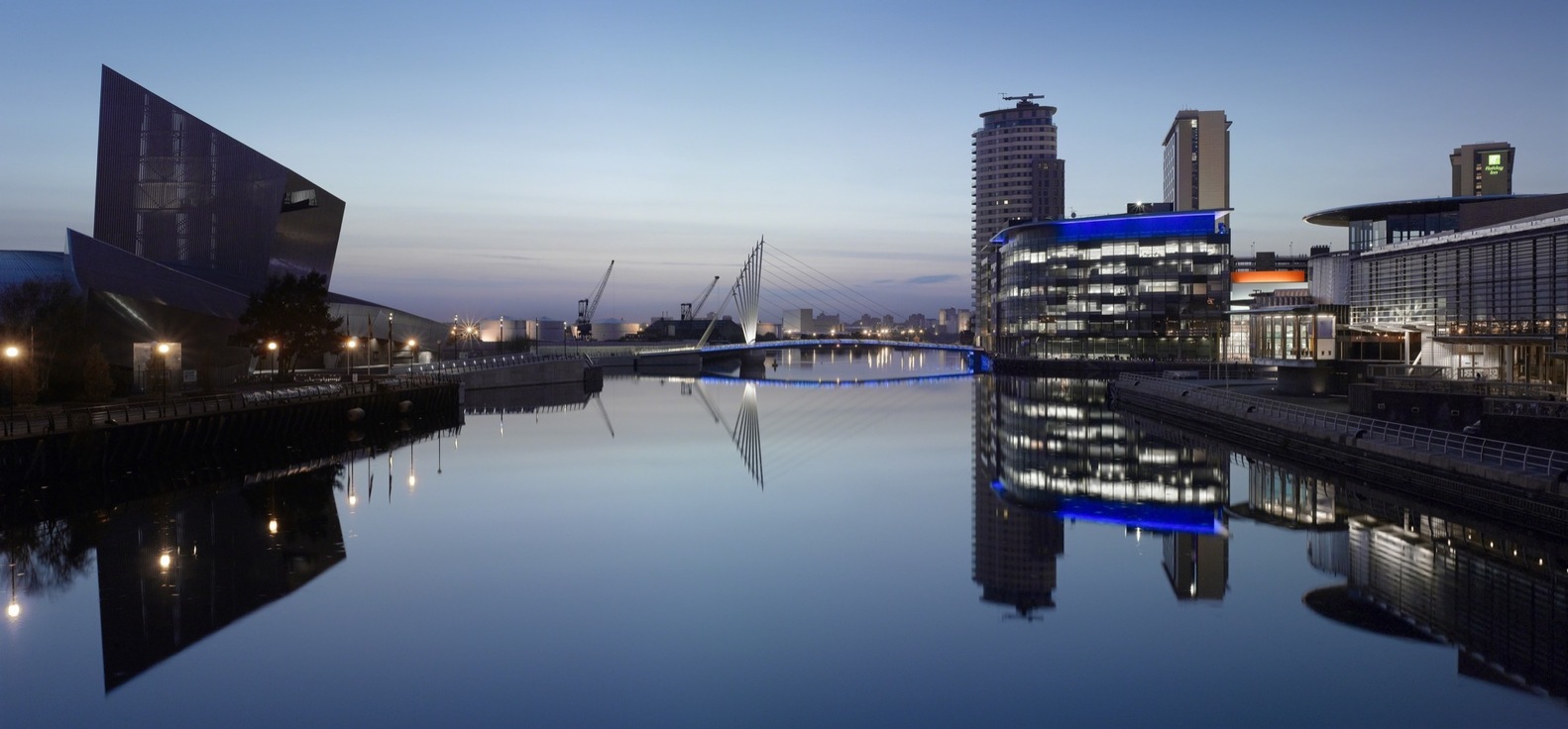 英国索尔福德码头 Media City Footbridge-23