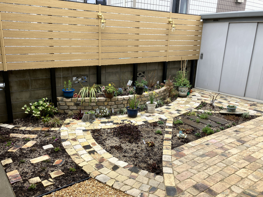 M様邸洋风庭院改造-57