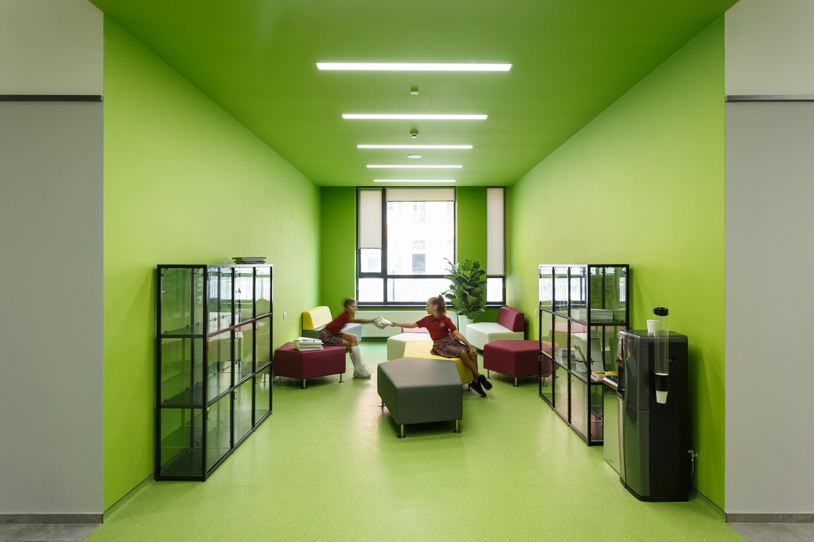 乌克兰基辅 A+ 学院 SVOYA studio-12