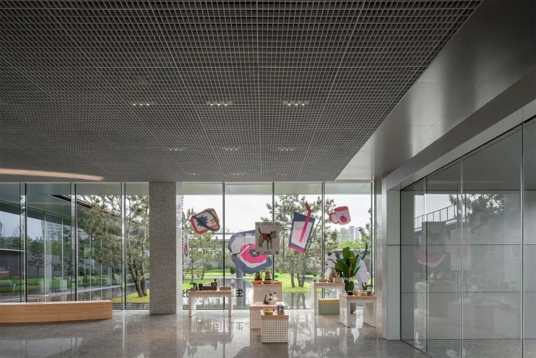 青岛融创·影都学府售楼处 · 生活美学馆的多功能空间设计丨中国青岛丨超级平常-65