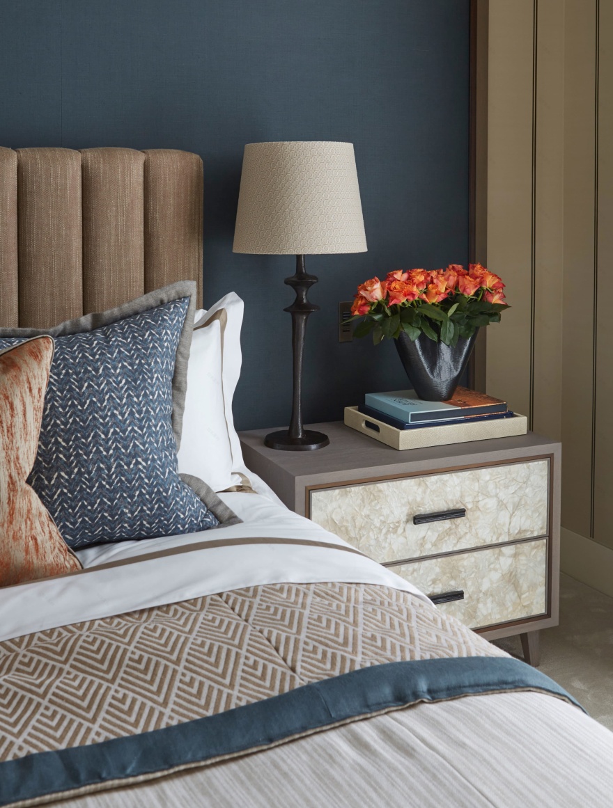 How to Bring Nature Indoors with Fresh Cut Flowers | Helen Green Design-3