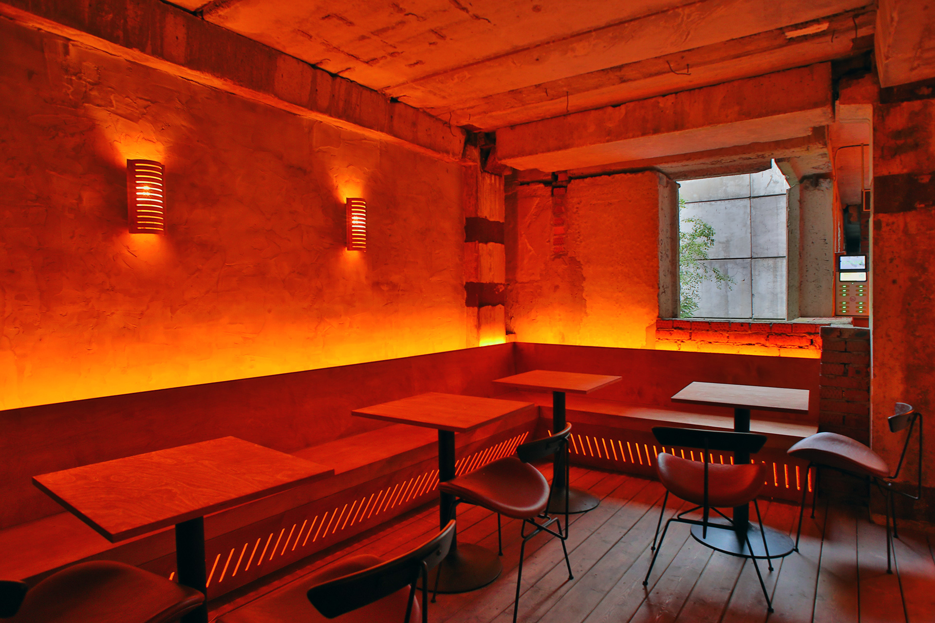 BALKON Stage / OUTLINE Festival 2025-10