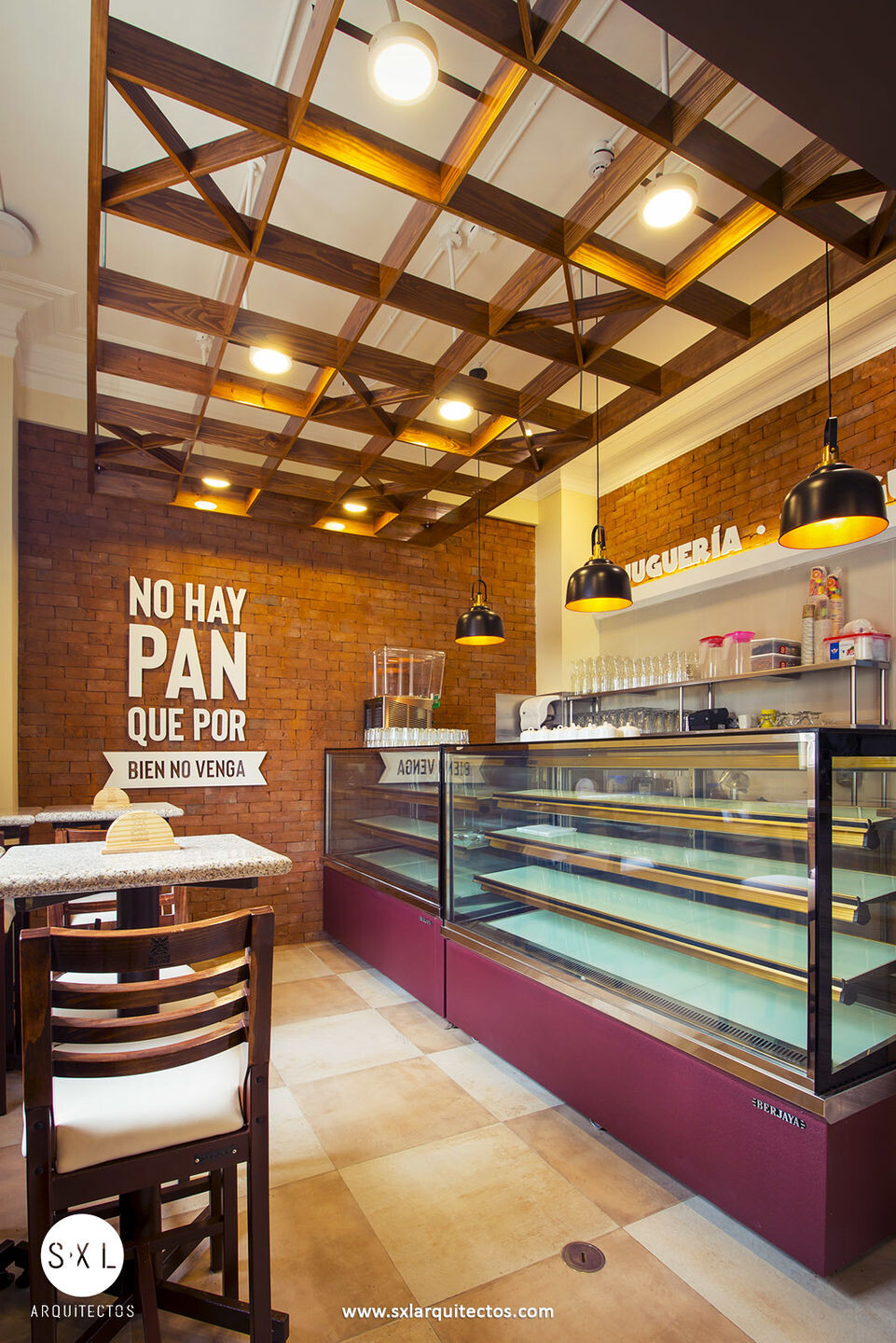 融合传统与创新的 Gran Molino Colón 咖啡馆-9