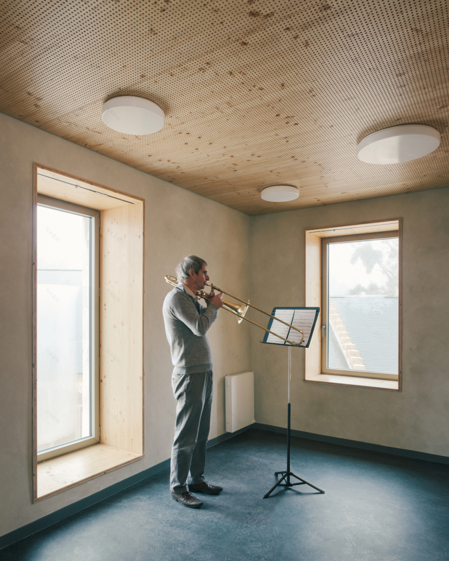 Rotation Workshops 多功能厅和协会大楼丨法国丨ACAU Architects-33