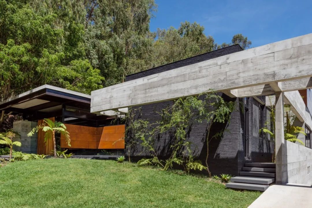 深山秘境 | Paz Arquitectura 的建筑奇迹-4