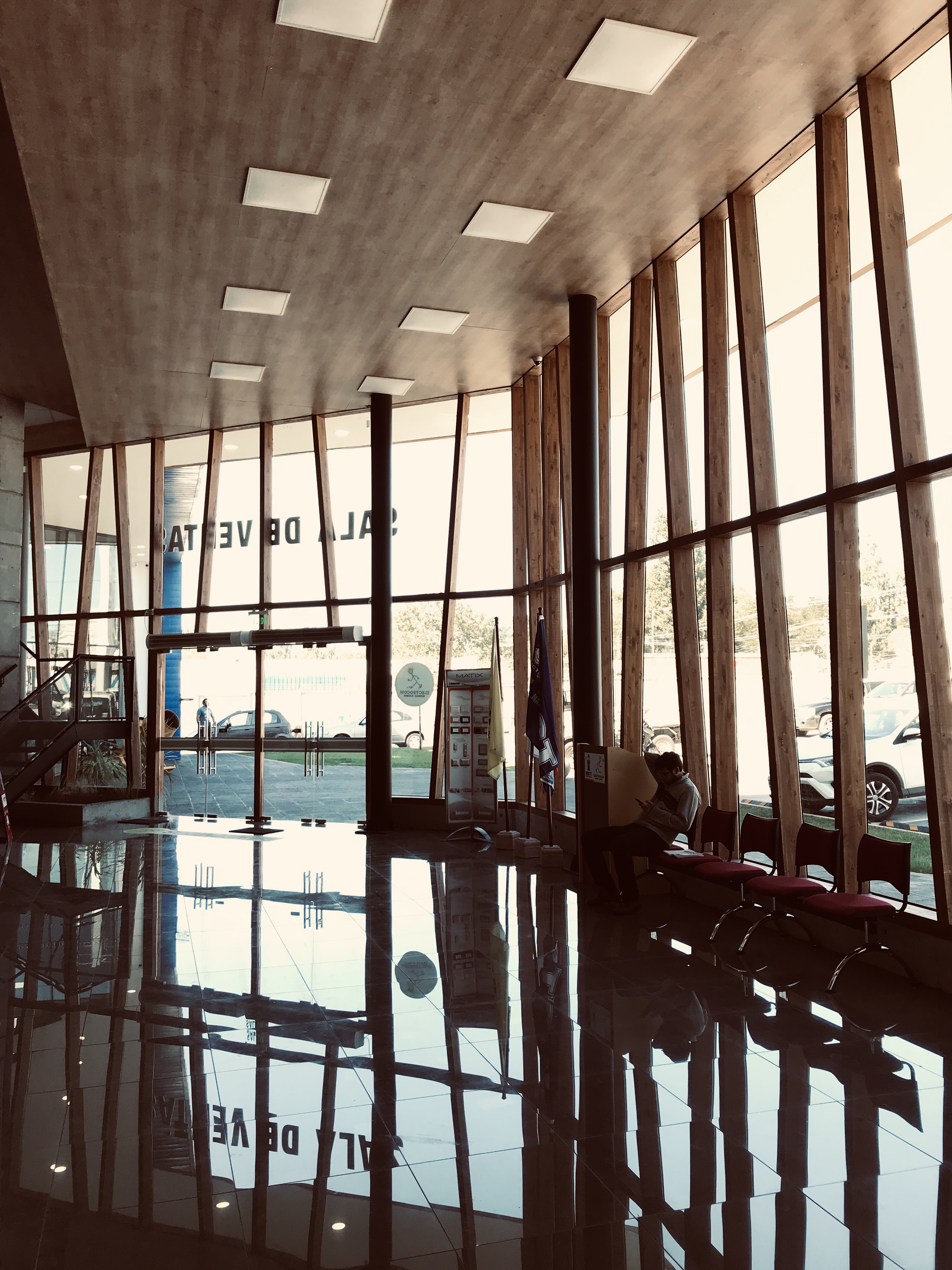 "MCT-ELECTROCOM | IMPULSO ARQUITECTOS 2019 商业建筑杰作"-8