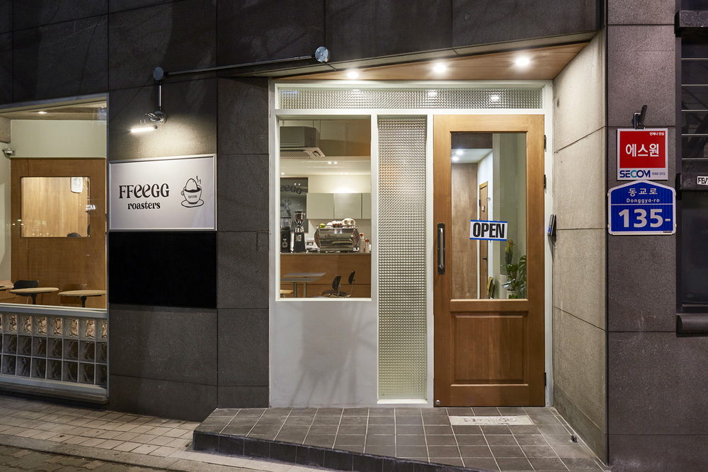 23 坪现代极简咖啡馆设计，打造温馨舒适空间-17