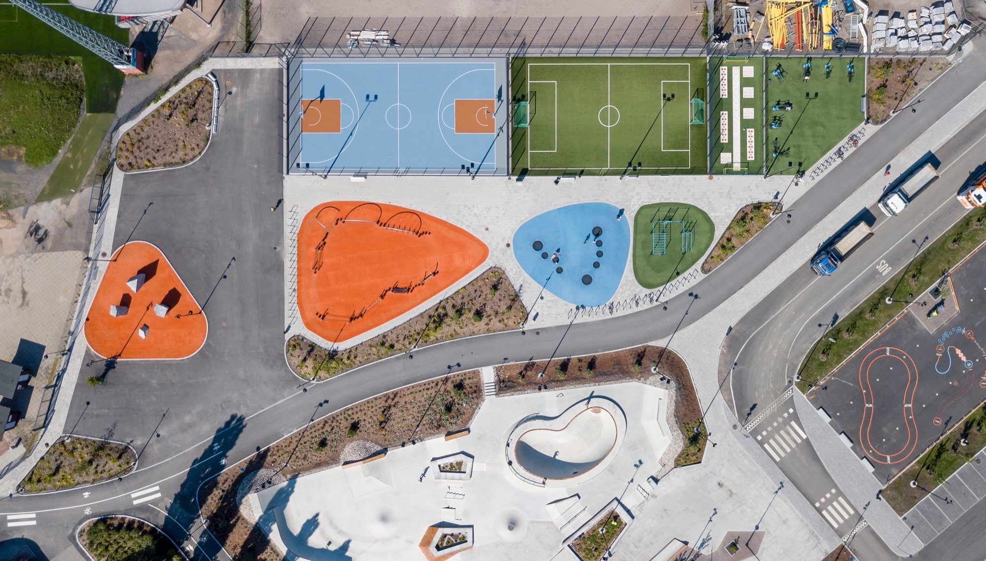 Myyrmäki Sports Park · 多功能运动公园丨芬兰万塔丨Loci Landscape Architects-0