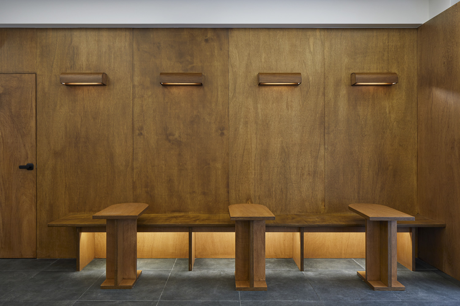 20 平米温馨咖啡馆设计，简约风格的魅力-9