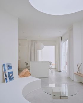 Balzar Arquitectos 195㎡纯白几何住宅丨西班牙巴伦西亚