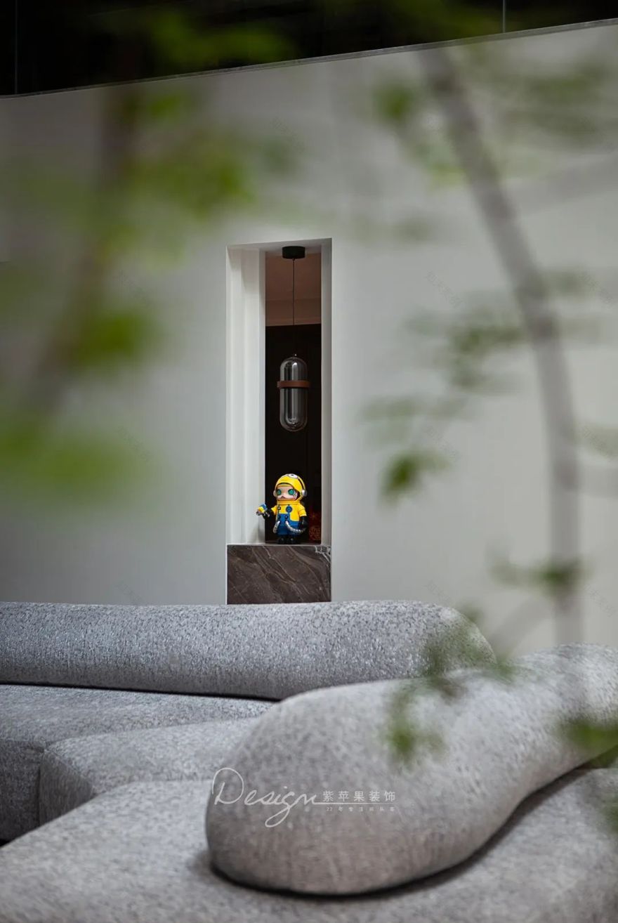 400㎡现代风超现实可居住艺术空间丨紫苹果全案设计-31