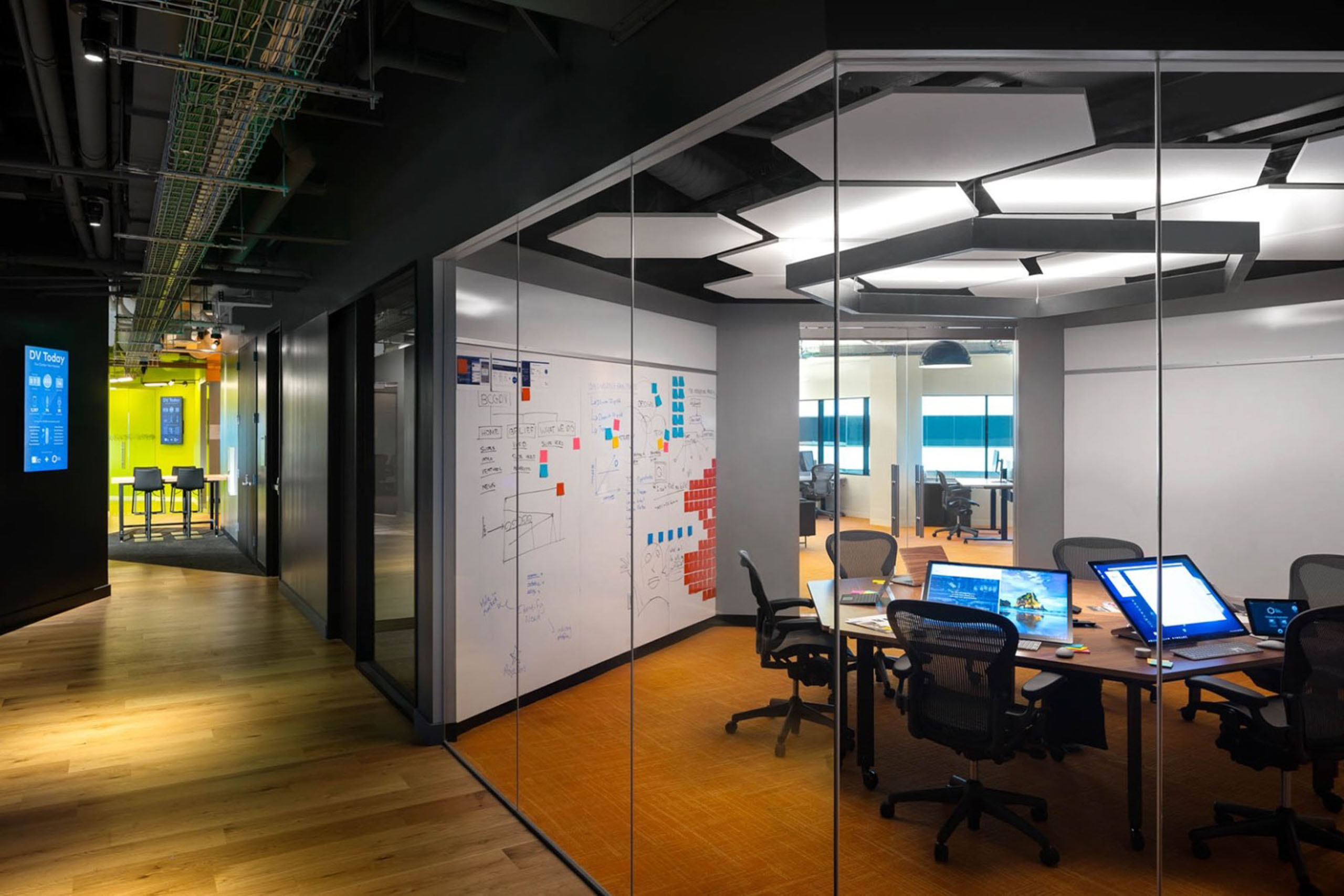 

		.wp-custom-logo .site-container .title-area {
			max-width: 90px;
		}
		
		.wp-custom-logo .title-area {
			padding-top: 11.176470588235px;
		}
		
-7