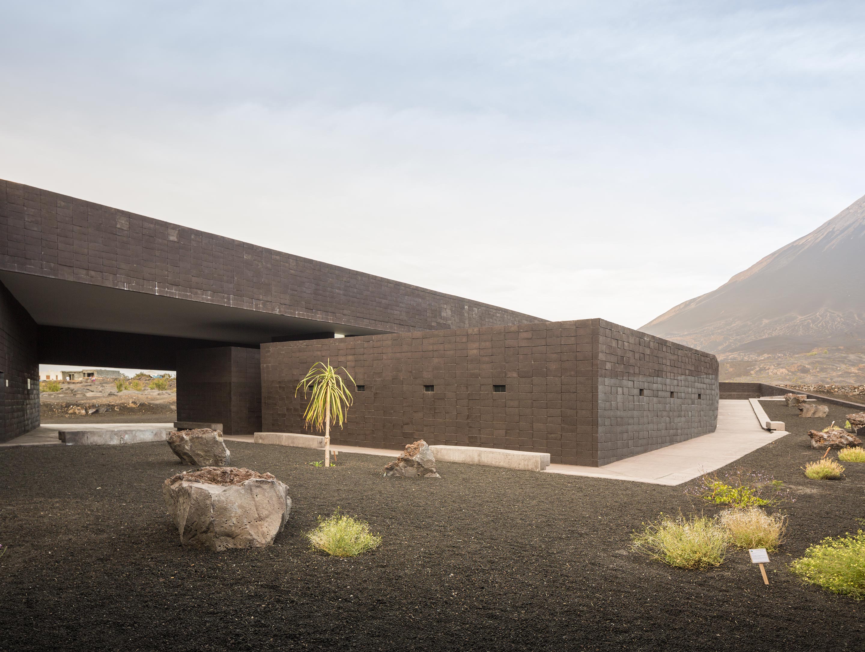 Fogo 岛自然公园总部-19