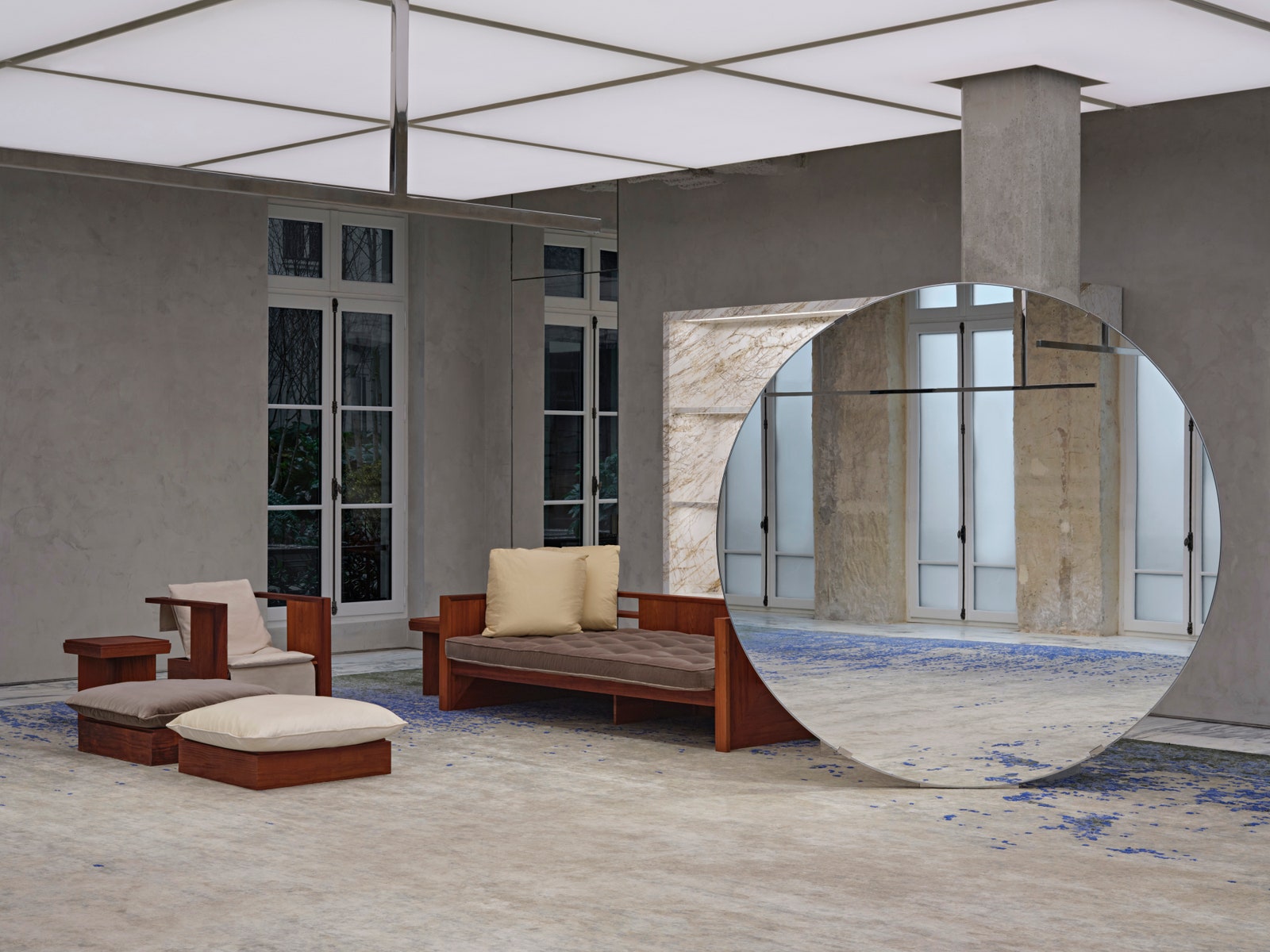 Les grandes maisons de mode investissent dans le design | AD Magazine-1