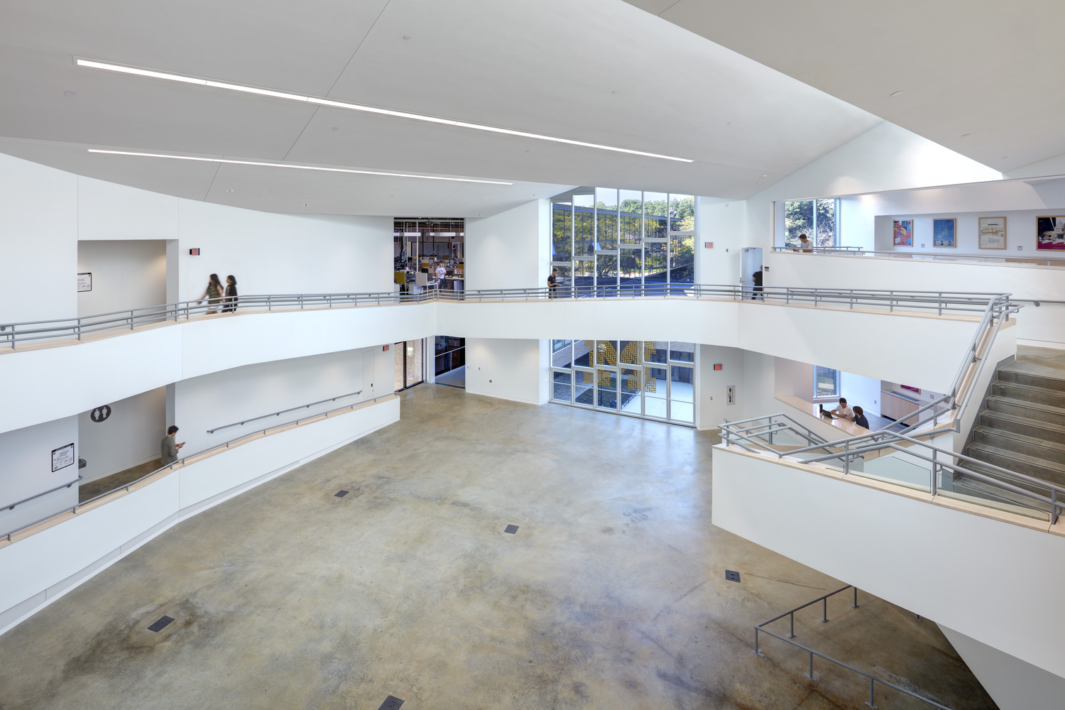 博尼斯蒂尔大道上的线性中心 · 阿尔弗雷德·陶布曼翼-35