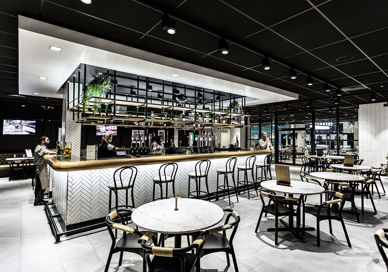 英格兰考文垂理光竞技场“手工制作”主题餐厅设计-2