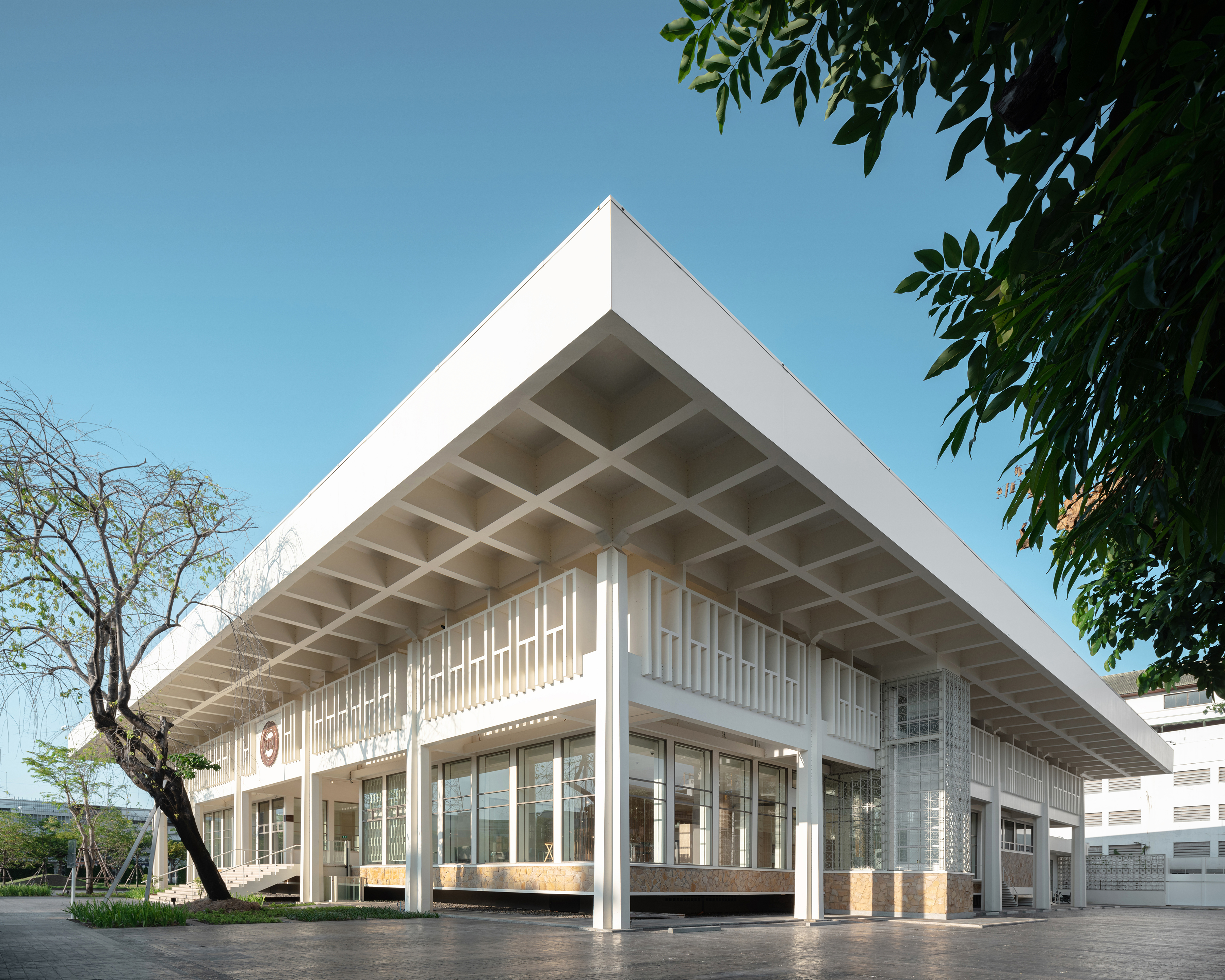 交织的网格：泰国孔敬国库博物馆 / Plan Architect-8