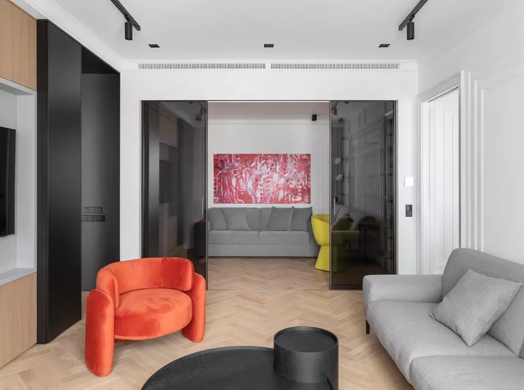 黑白魅力 · 120㎡艺术空间设计丨Alexandra Burmistrova-0