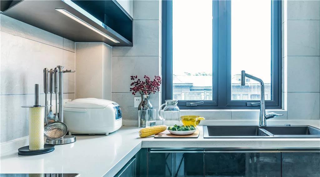 125 平现代风三房-9