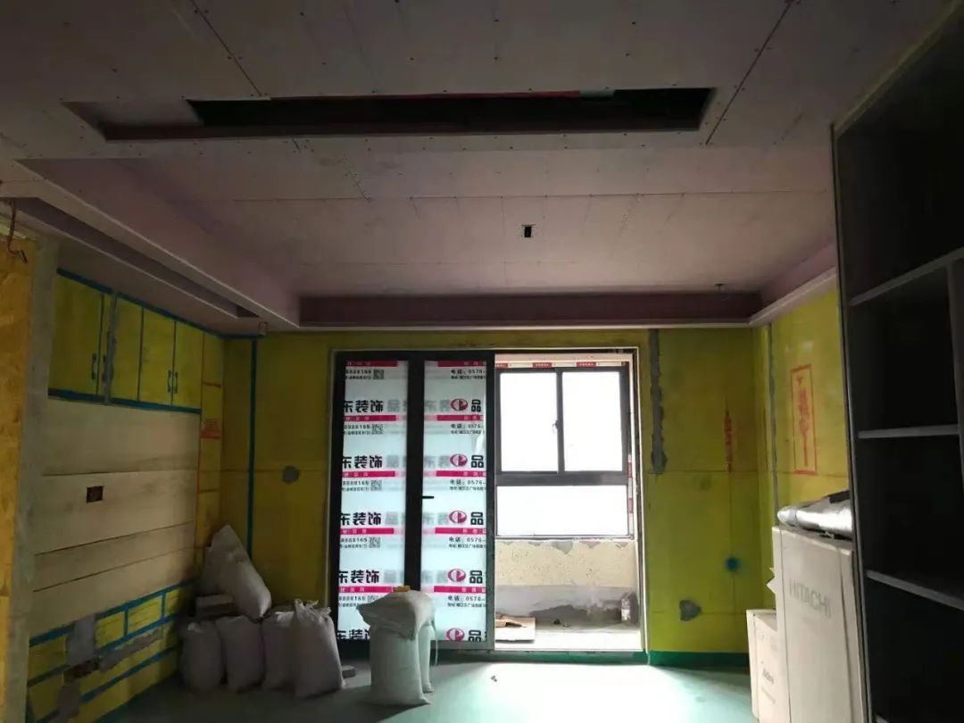 现代简约风格的艺术生活空间丨中国台州丨品东装饰-55