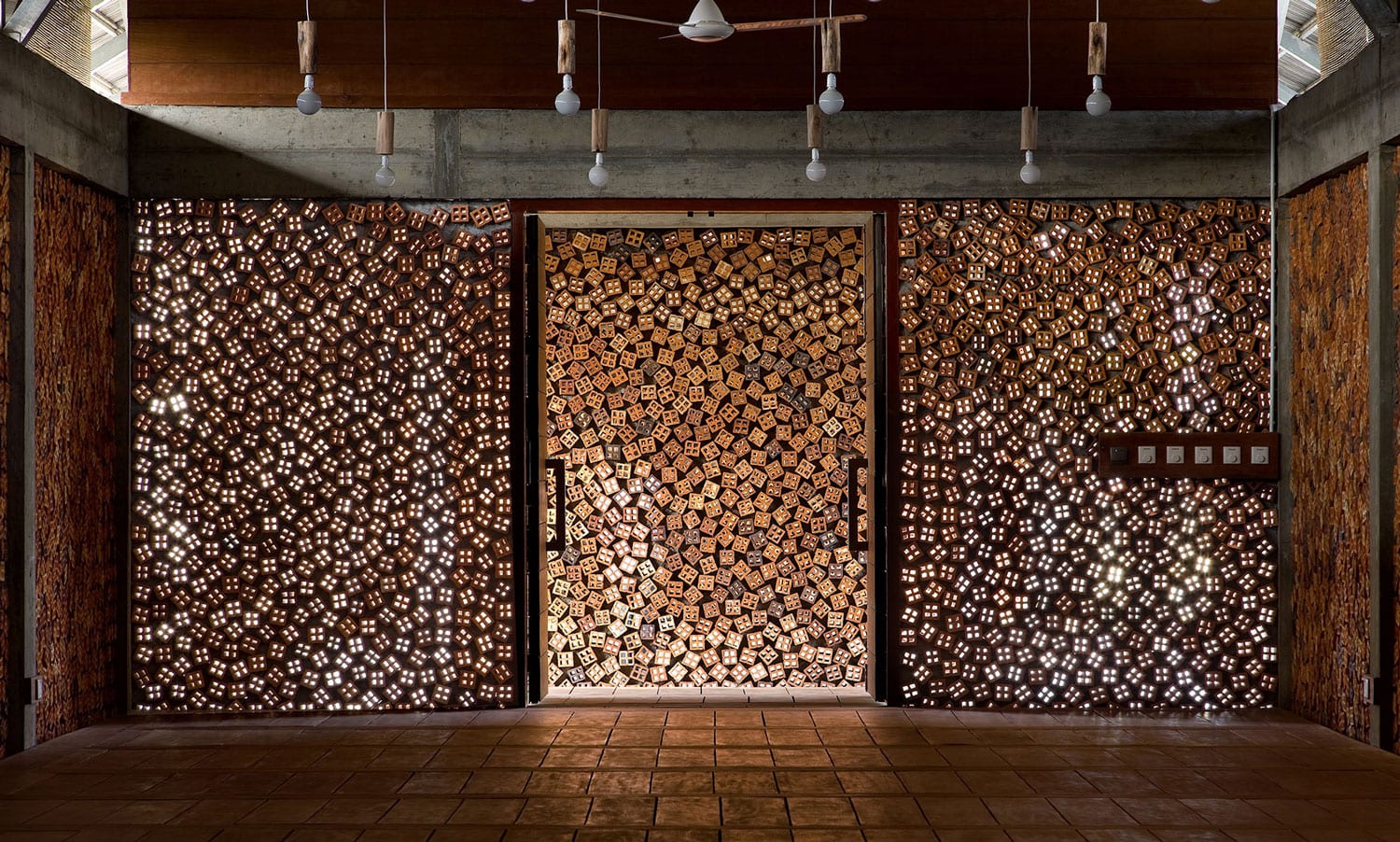 砖块解码:轻松,微风般,美丽的通风砌块-59