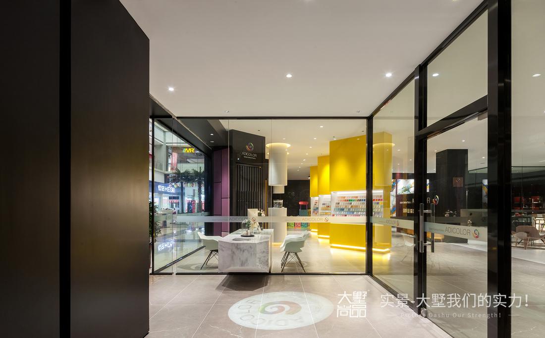 单色涂料打造的艺术空间-6