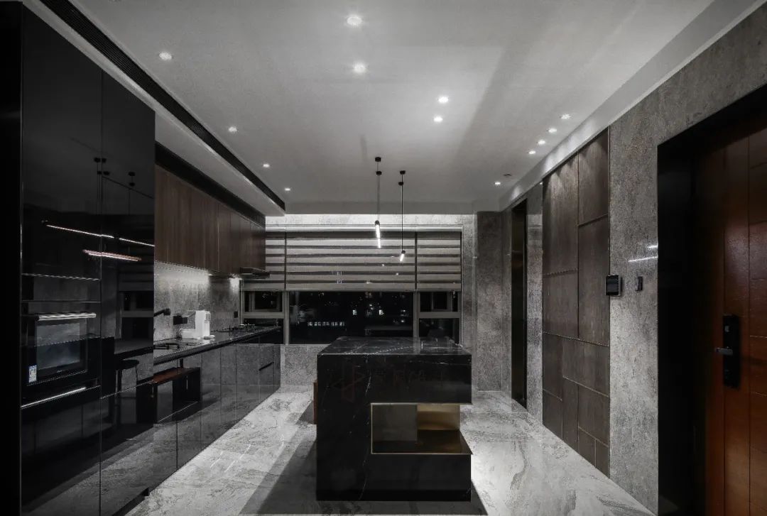 香港兴业御缇湾现代简约复式别墅设计-24