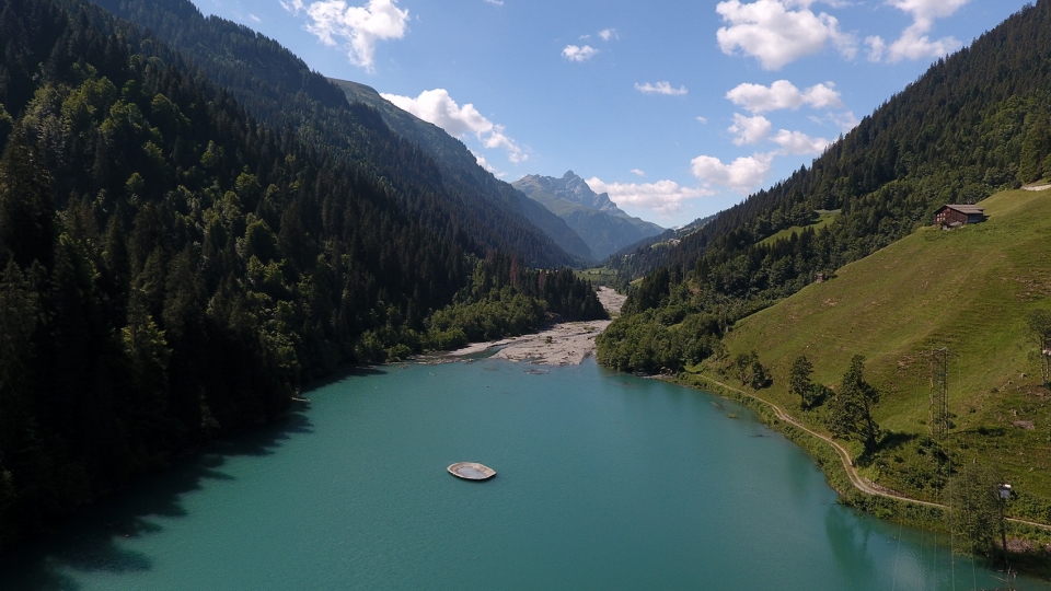 瑞士 Safiental 艺术双年展 | 垂直与水平的美学探索-28