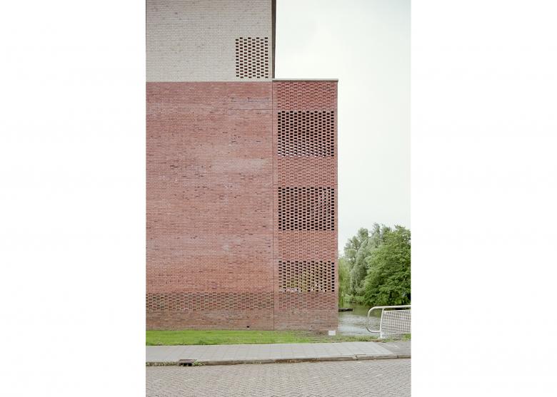 希尔弗瑟姆的住宅区丨荷兰丨Mateo Arquitectura-10