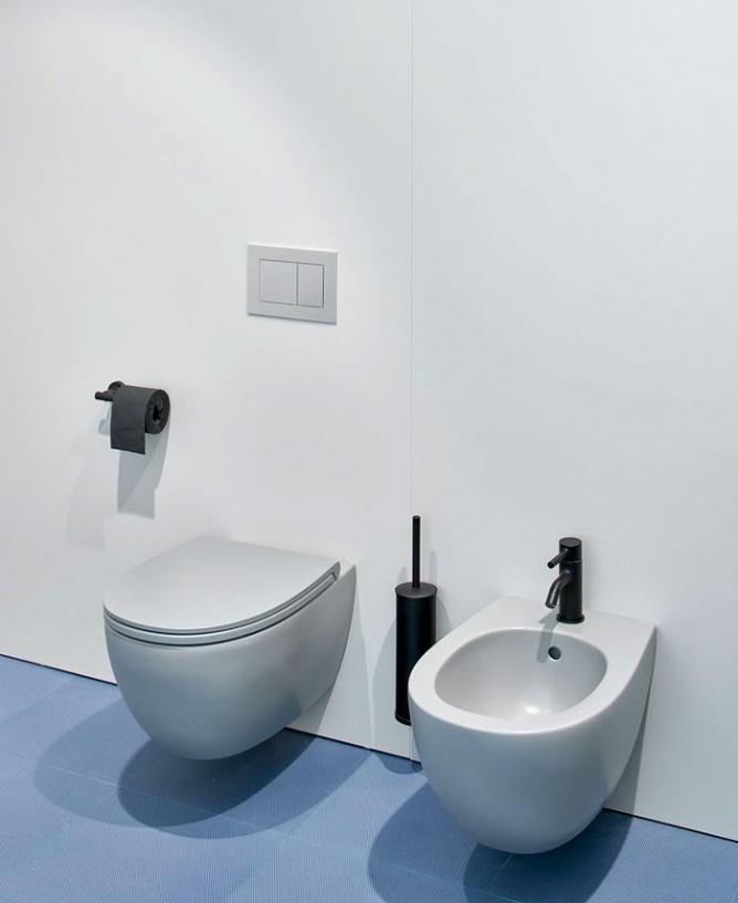 极简主义和鲜明特色的家-15