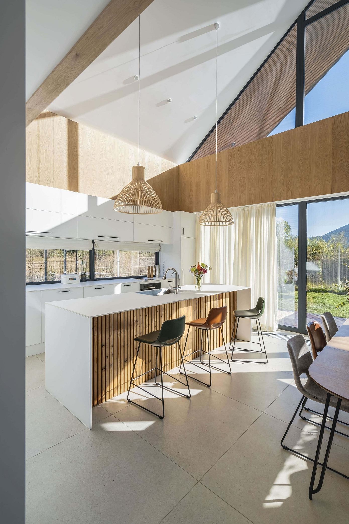 H，博泰夫格勒 · 一座宁静的谷仓小屋丨保加利亚丨Makeroom Architects-3